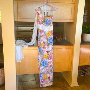 NWT Carolina’s couture dress by Gil santucci